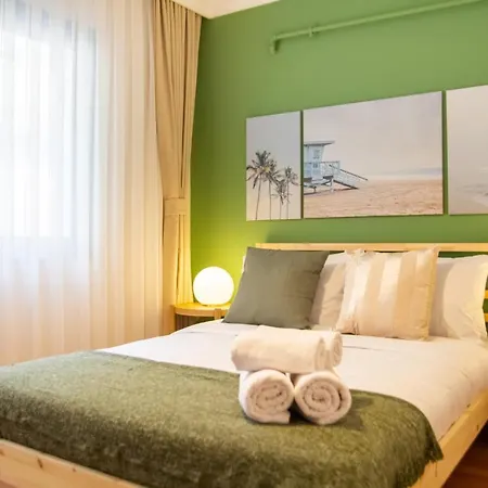 Balcony & Sea View Flat In Karsiyaka *
