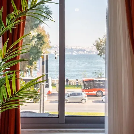 Balcony & Sea View Flat In Karsiyaka Apartment *